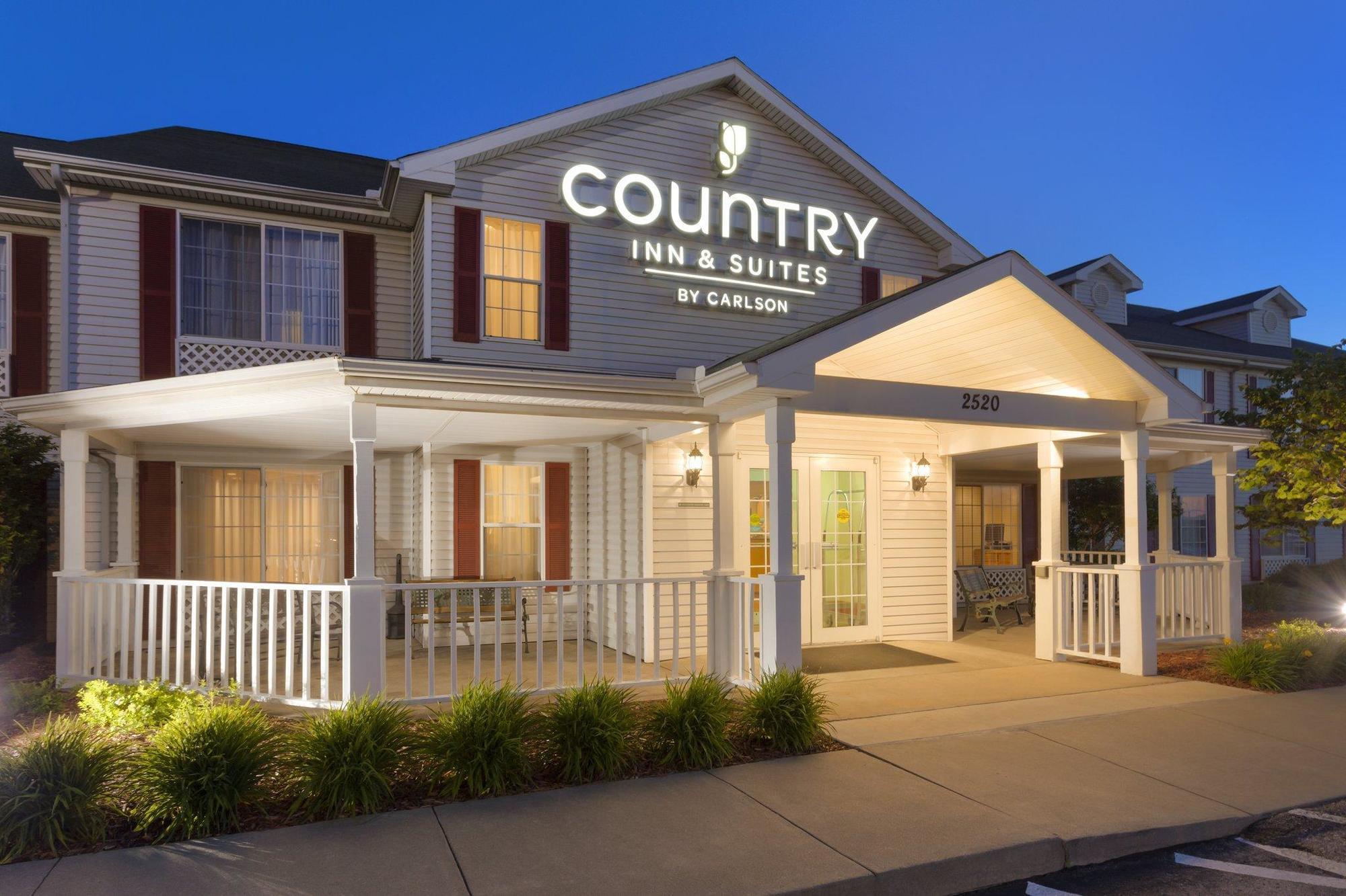 Country Inn & Suites By Radisson, Nevada, Mo Екстер'єр фото